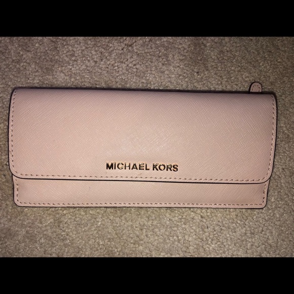 Brand new Michael Kors Purse and Wallet - Picture 8 of 11